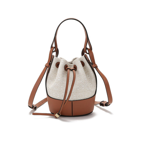 LOEWE/羅意威 女士織物/配皮Anagram手提單肩斜挎包水桶包 A710P18X04