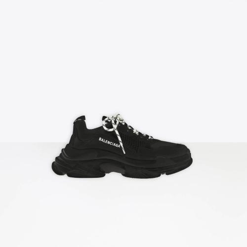  BALENCIAGA巴黎世家 22年秋冬 女士 休閑運動鞋 Women%27s Triple S Sneaker in BLACK 524036W2C 預(yù)定商品1-3周發(fā)貨