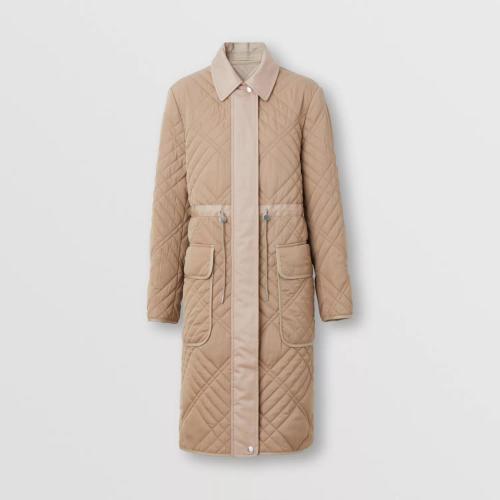  BURBERRY 22年秋冬 女士 徽標(biāo)刺繡絎縫大衣 80578501