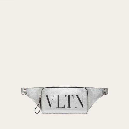  VALENTINO華倫天奴 22年秋冬 男士 腰包 Sac banane VLTN en cuir XY2B0719UYS0MK