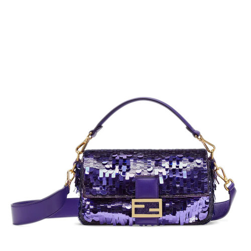 FENDI/芬迪 BAGUETTE系列 女士中號(hào)紫色亮片修飾皮革細(xì)節(jié)翻蓋開(kāi)合FF搭扣配可拆卸肩帶單肩斜跨手提包8BR600A9X2F18X7