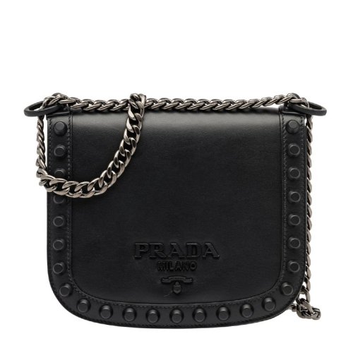 PRADA/普拉達 Pionnière系列 女士小牛皮鑲鉚釘金屬LOGO徽標(biāo)時尚單肩斜挎包