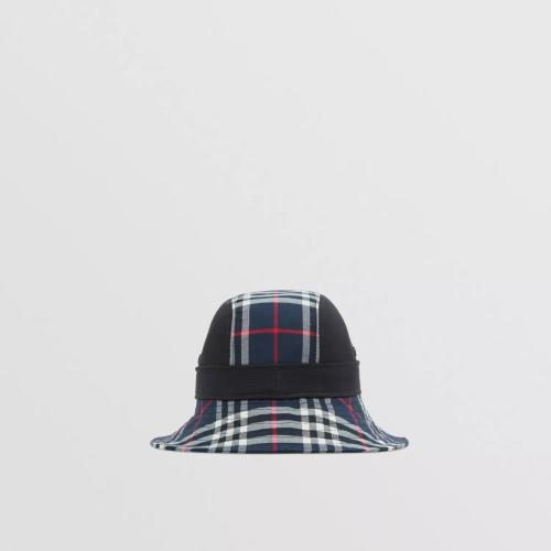  BURBERRY 22年秋冬 男士 Vintage 格紋裁片棉質(zhì)嘎巴甸漁夫帽 80585831