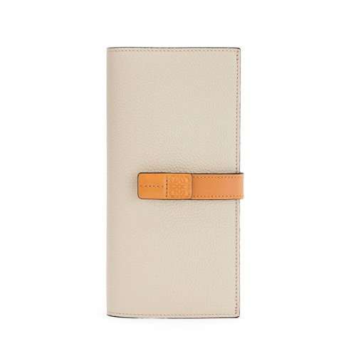 LOEWE/羅意威 21新款 女士大號淺燕麥色/蜂蜜色粒面小牛皮按扣豎式錢包0010552693