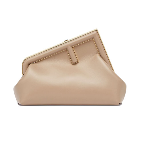 FENDI/芬迪 2022新款 Fendi First系列 女士小號淺褐色皮革金色金屬扣手拿包8BP129ABVEF0E65