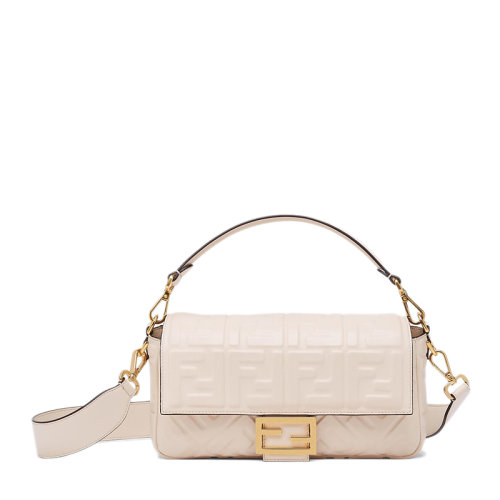 FENDI/芬迪 20  BAGUETTE系列 女士中號米色小牛皮3D紋理壓花FF圖案FF搭扣翻蓋單肩斜挎手提包8BR600A72VF191J