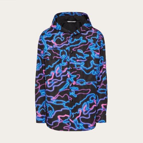  VALENTINO華倫天奴 22年秋冬 男士 夾克 SURCHEMISE a CAPUCHE IMPRIMé NEON CAMOU XV3CJE268