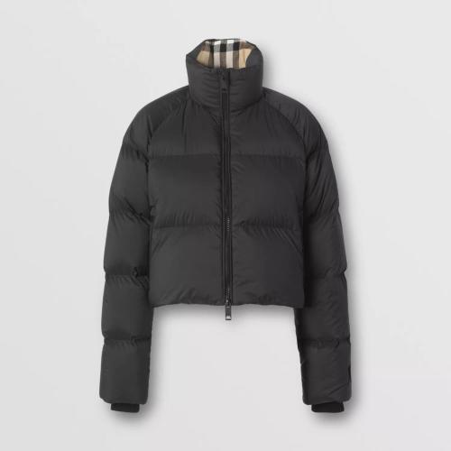  BURBERRY 22年秋冬 女士 徽標(biāo)嵌花短款羽絨服 80447301 預(yù)定商品1-3周發(fā)貨