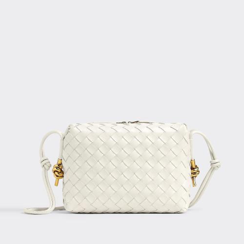  BV葆蝶家 22年秋冬 女士 單肩包 sac camera loop moyen format 717520V2GV19233