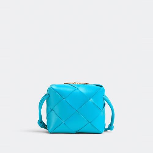  BV葆蝶家 22年秋冬 女士 收納包 sac camera mini cassette 701915VCQC24619