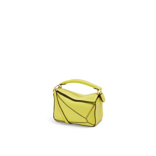  LOEWE羅意威 22年秋冬 女士 單肩包 Mini Puzzle bag in classic calfskin 322.30.U95-4801