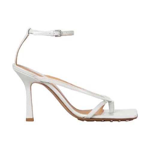  BV葆蝶家 22年秋冬 女士 高跟涼鞋 STRETCH涼鞋 608835VBSF09122 預(yù)定商品1-3周發(fā)貨