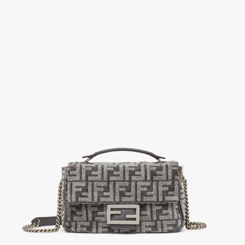  FENDI芬迪 22年秋冬 女士 單肩包 Baguette Chain Midi 8BR793ALG7F1HZO