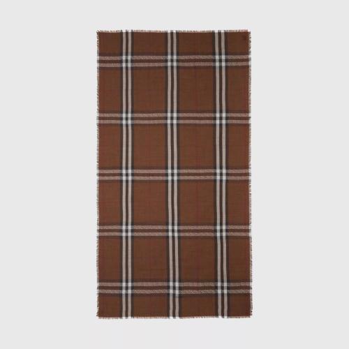  BURBERRY 22年秋冬 女士 專屬標識格紋絲毛混紡輕盈圍巾 80595361