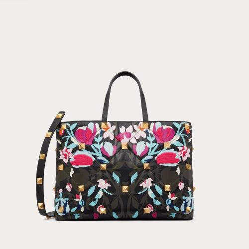  VALENTINO華倫天奴 22年秋冬 女士 手提包 GRAND CABAS ROMAN STUD THE TOTE A_VEC éLéMENTS