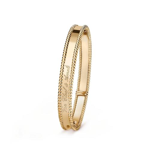  VCA梵克雅寶 22年秋冬 女士 手鐲 Perlee signature手鐲，中號(hào)款式 VCARP3K600 預(yù)定商品2-8周發(fā)貨