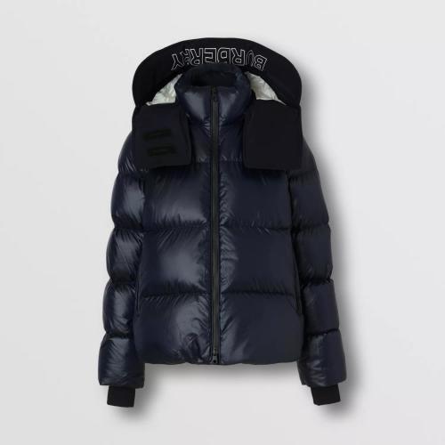  BURBERRY 22年秋冬 女士 可拆式連帽尼龍羽絨服 80578301