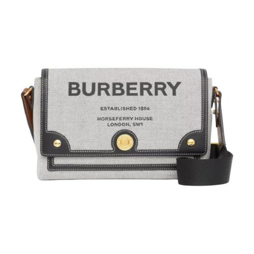  BURBERRY 22年秋冬 女士 Horseferry 印花帆布 Note 斜背包 80398631 預(yù)定商品1-3周發(fā)貨