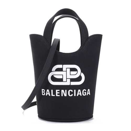 Balenciaga/巴黎世家 女士純色帆布經(jīng)典字母徽標(biāo)印花裝飾開放式包扣單肩包斜挎包手提包水桶包女包 619979-2HH13 多色可選