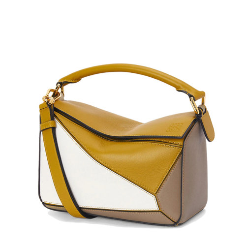  LOEWE/羅意威 22新款Puzzle系列 女士小號赭色/暖白色經(jīng)典小牛皮拼色單肩斜跨手提拼圖包A510S21X55-4025