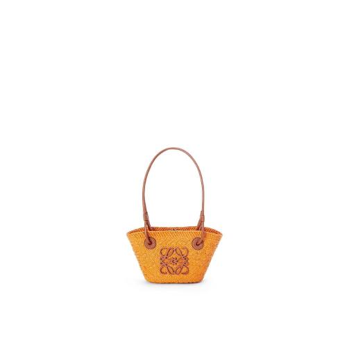  LOEWE羅意威 22年秋冬 女士 手提包 Mini Anagram Basket bag in iraca palm and calfskin A22
