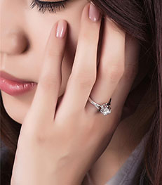 男士手鏈?zhǔn)笃放?男士手鏈?zhǔn)笃放朴心男?