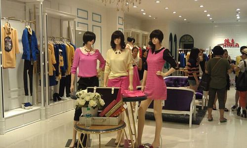 女裝質(zhì)量好款式好看的品牌