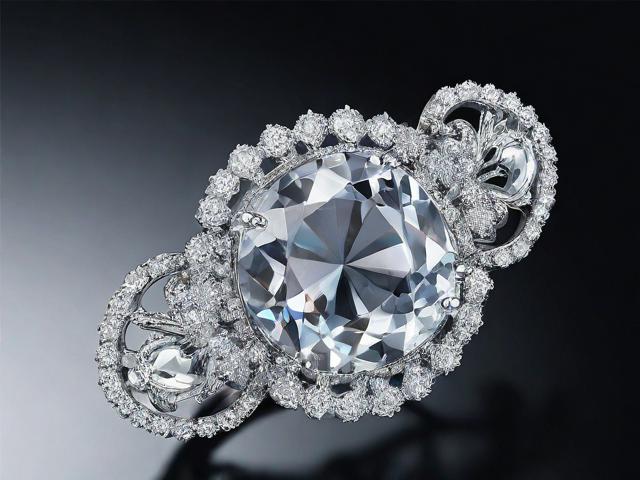 為什么水晶制品容易受損？