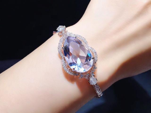 為什么浦江水晶產地眾多？