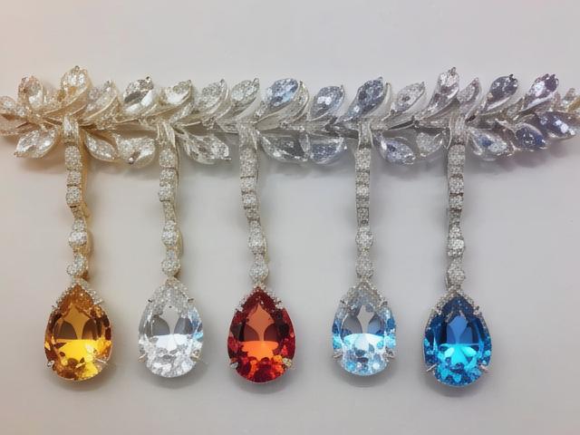 水晶畫為什么價(jià)格便宜？原因分析及市場趨勢(shì)解讀