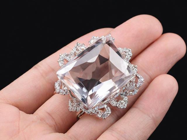 為什么有些水晶這么便宜？深入探討水晶價格低廉的原因